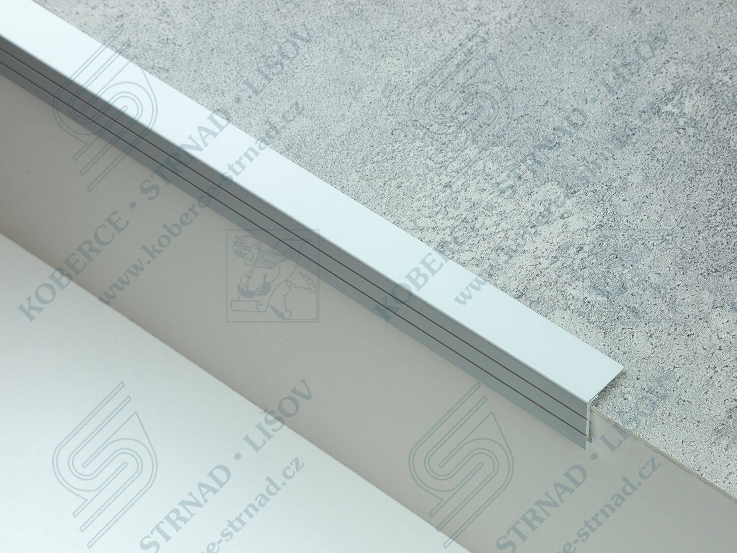 Schodová hrana 24,5x19 mm stříbrná oboustranná