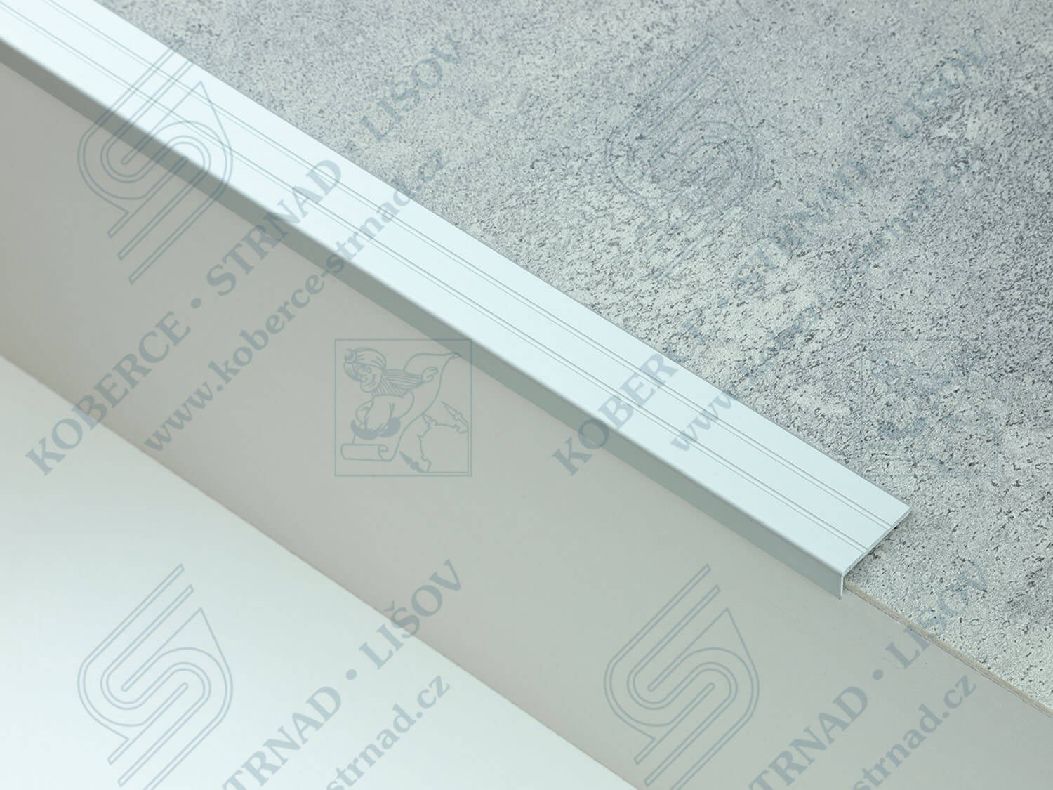 Schodová hrana 24,5x9 mm stříbrná samolepicí