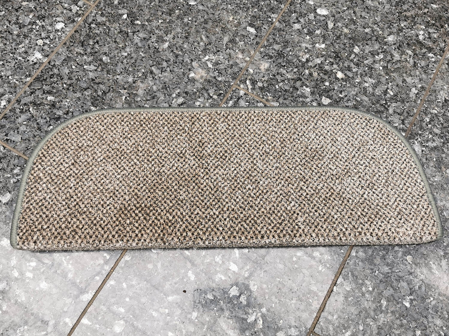 Schodišťové nášlapy Marathon 154