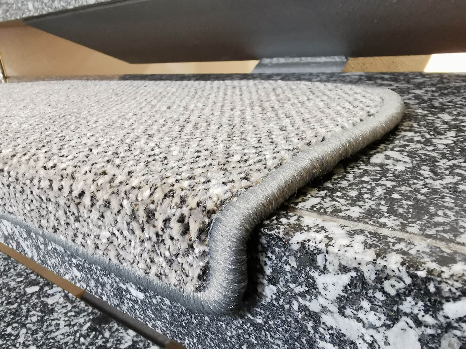 Schodišťové nášlapy Marathon 154