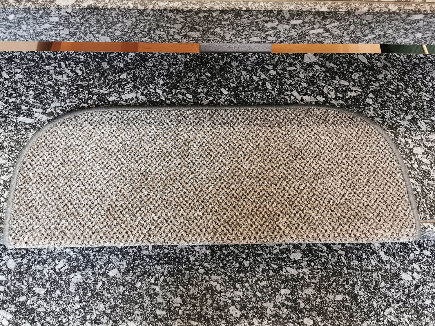 Schodišťové nášlapy Marathon 154