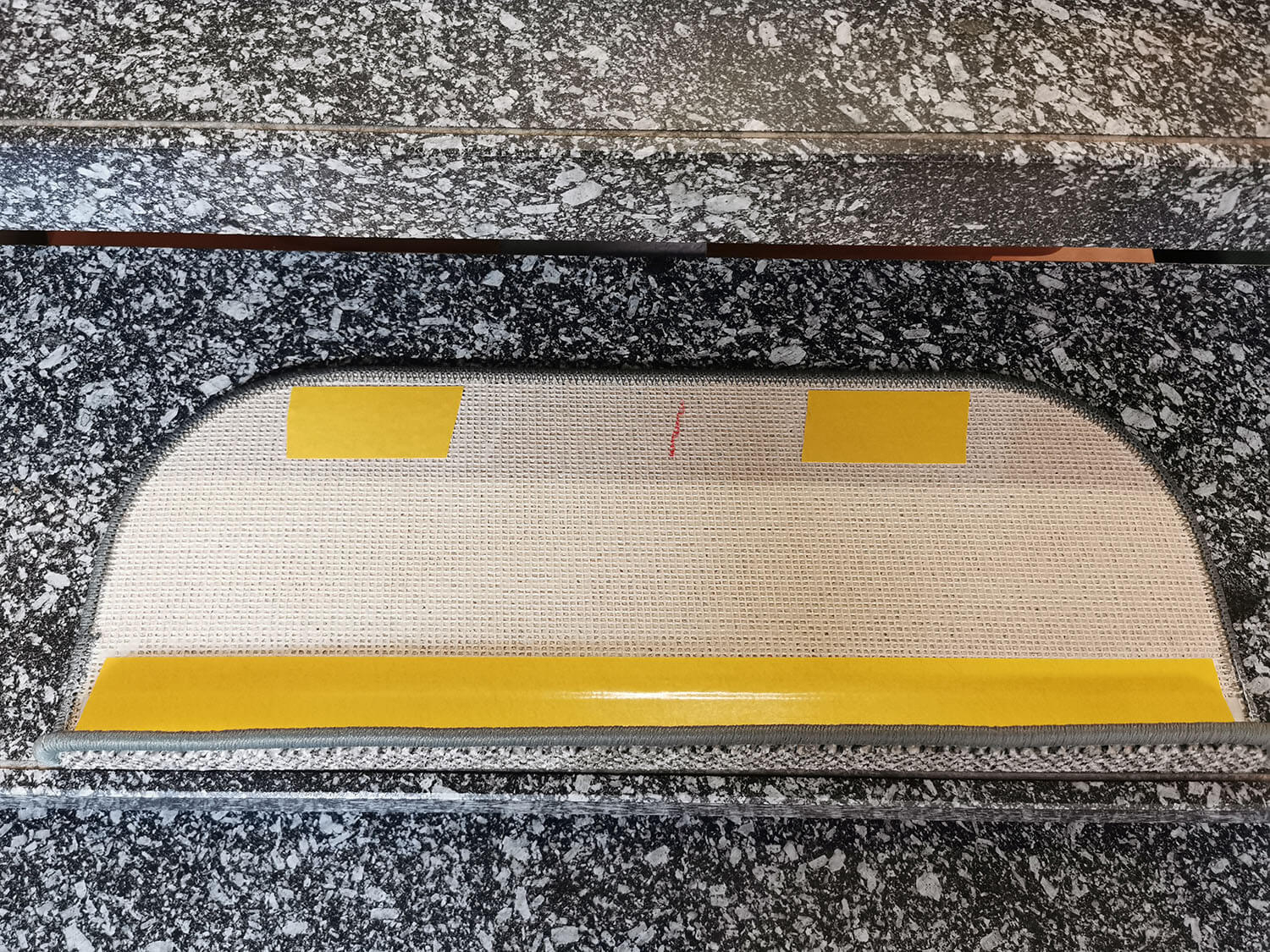 Schodišťové nášlapy Marathon 154