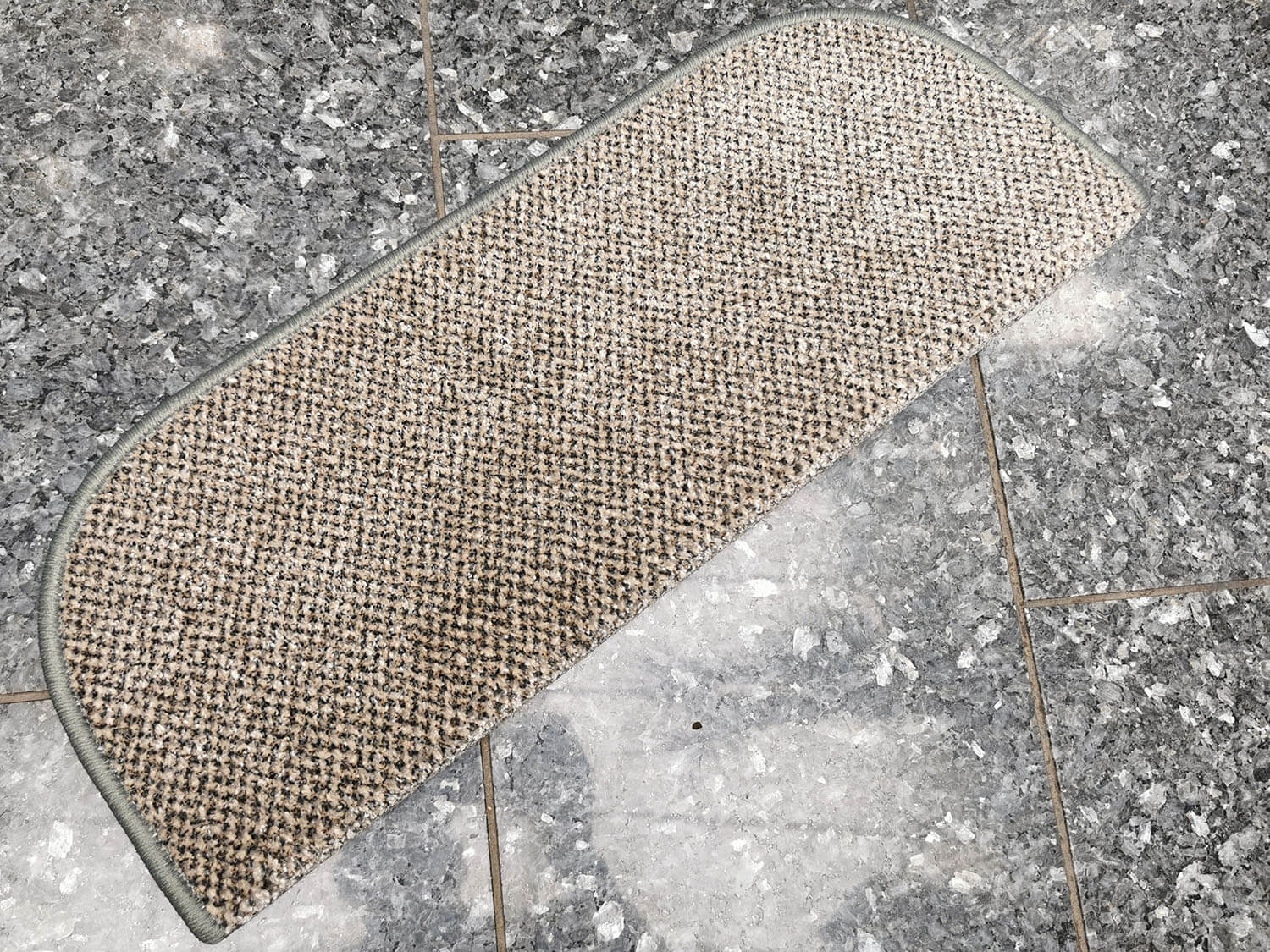 Schodišťové nášlapy Marathon 154