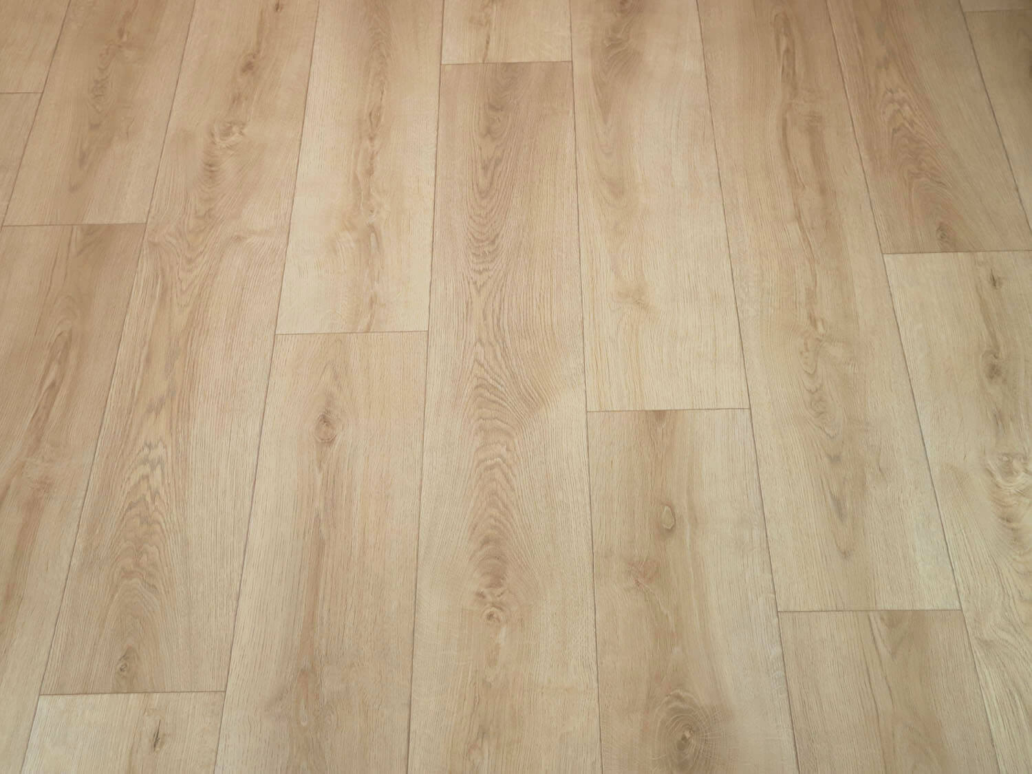 Velvetex Cherbourg oak 561