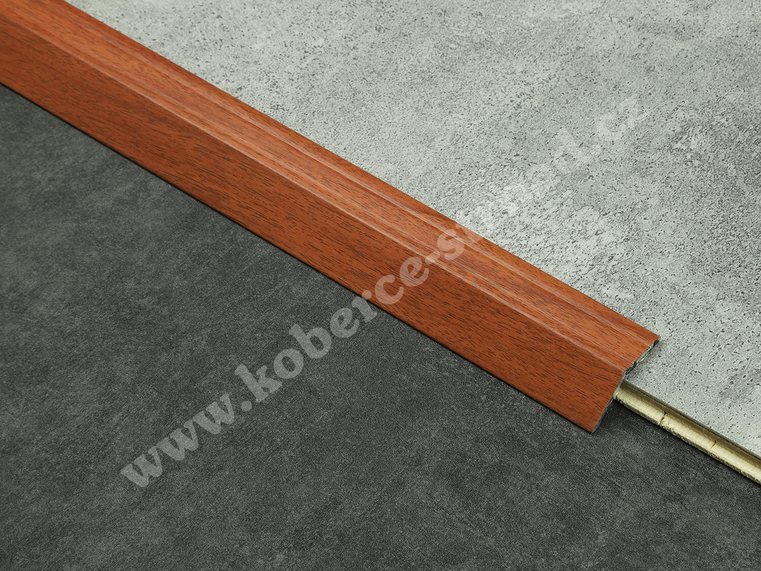 Náběh 14 mm H80 merbau přechodová lišta samolepicí 21541800-05