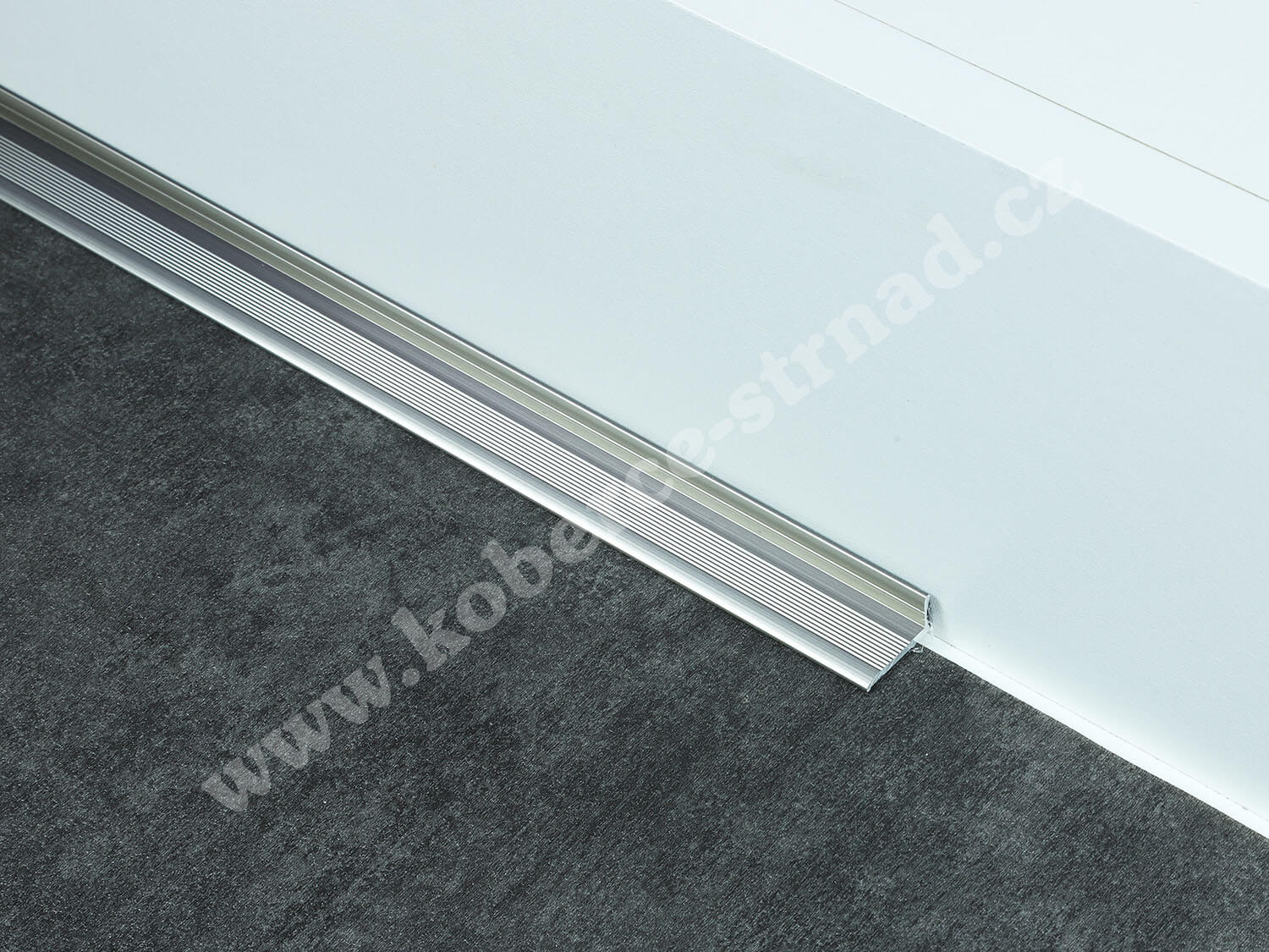 Soklová ALU portálová lišta inox 41810-8