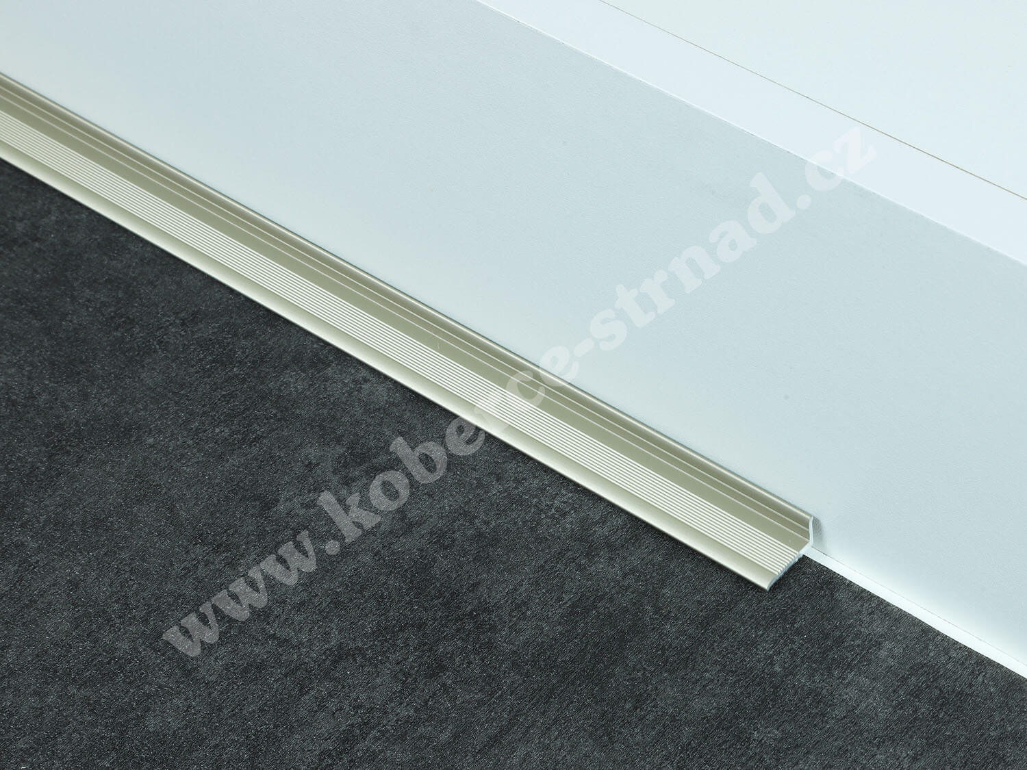 Soklová ALU portálová lišta světlý bronz 41791-0