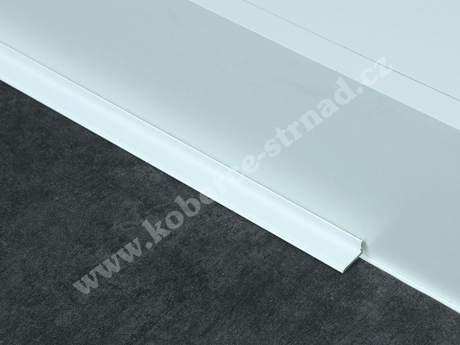 Soklová ALU portálová lišta bílá 62095-2