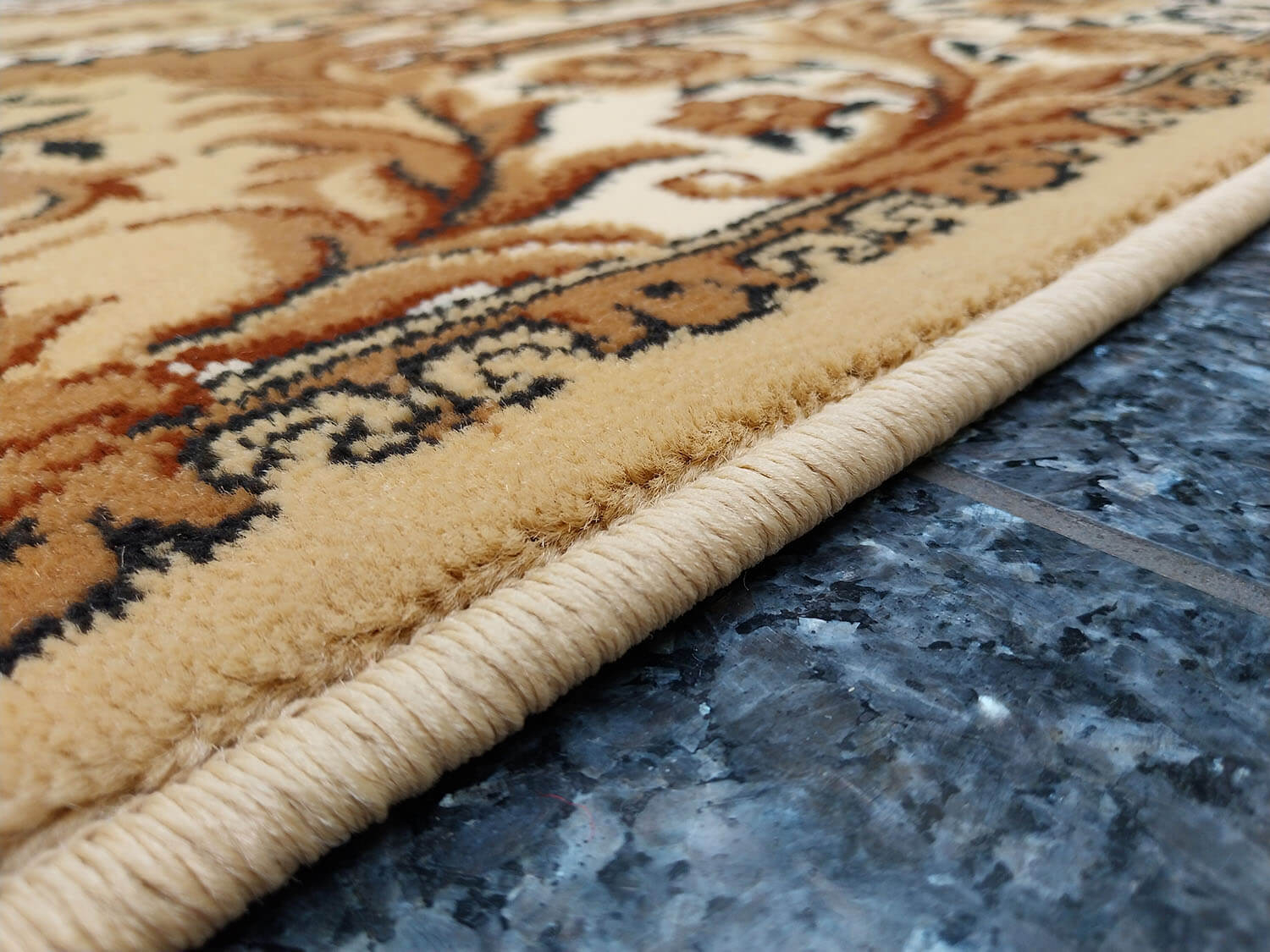 Krolewski béžový ovál