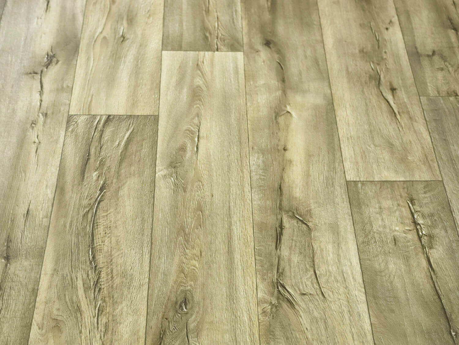 Sherwood Cracked Oak 690M