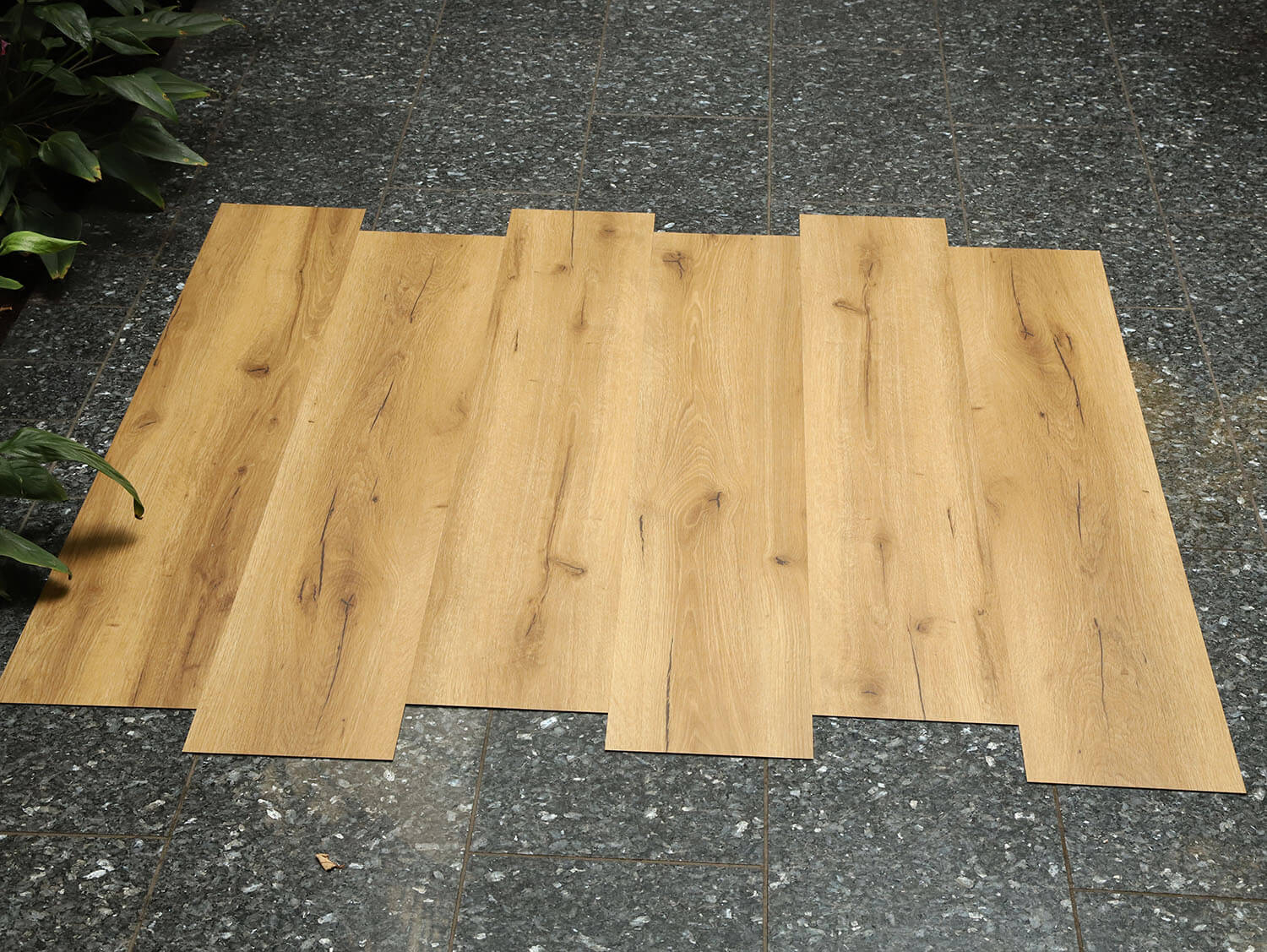 Rigid LVT Dub pálený EIR 810167