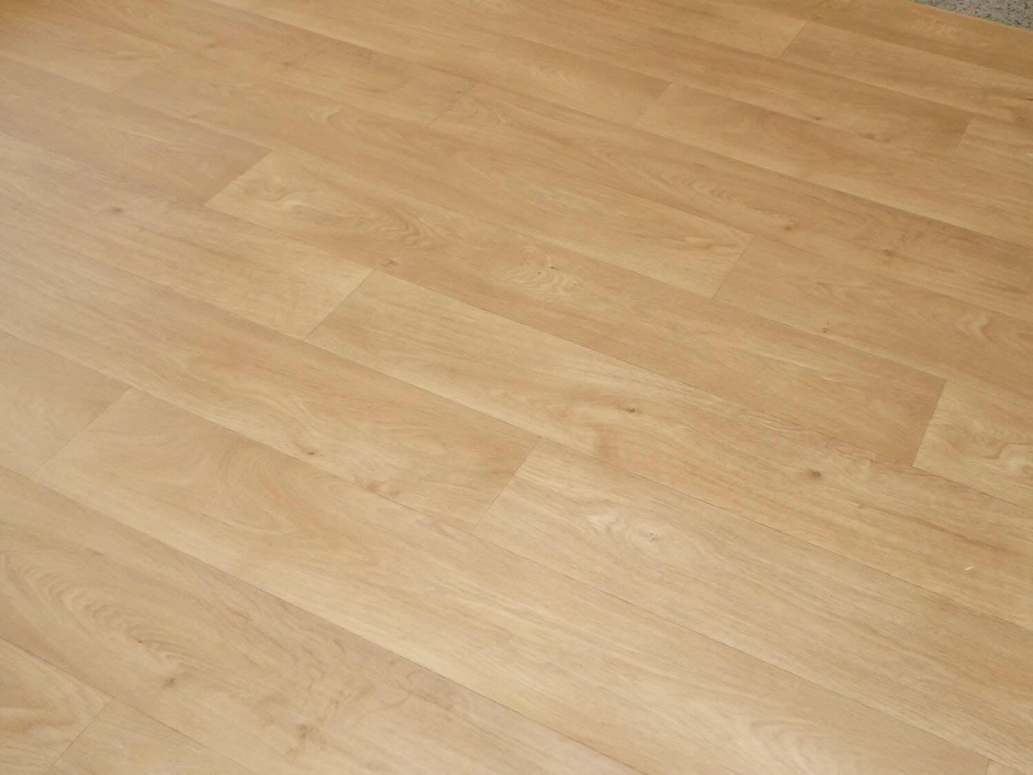 Centra Allure T245 AKCE