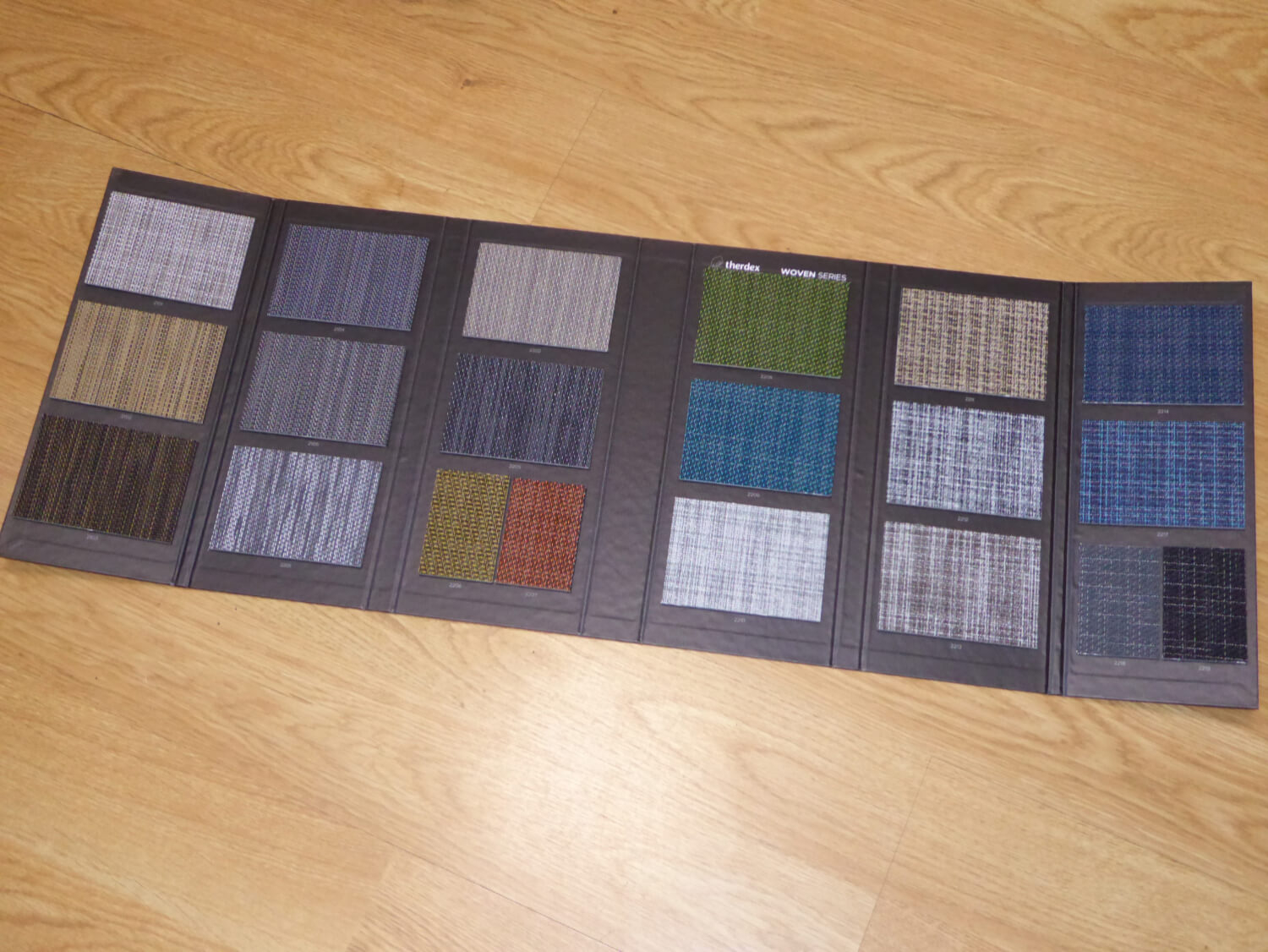 Therdex 2105 tkaný vinyl