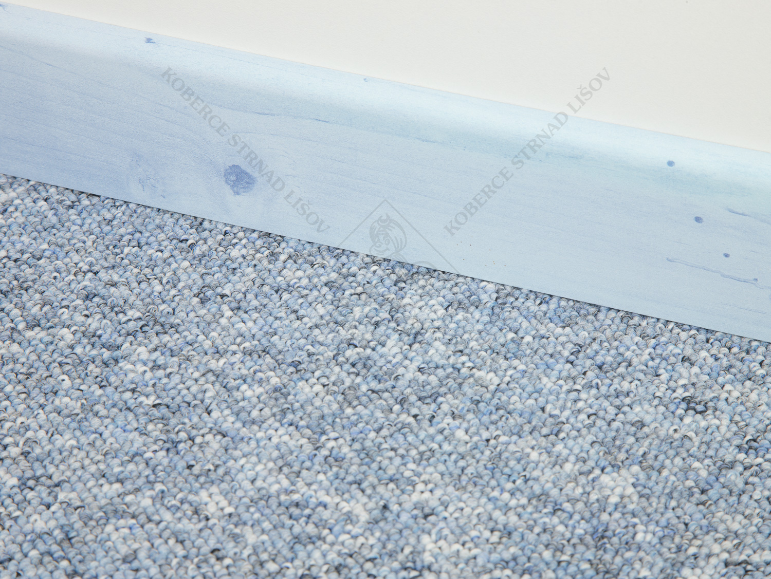 Berry HDF60 PL068 soklová lišta