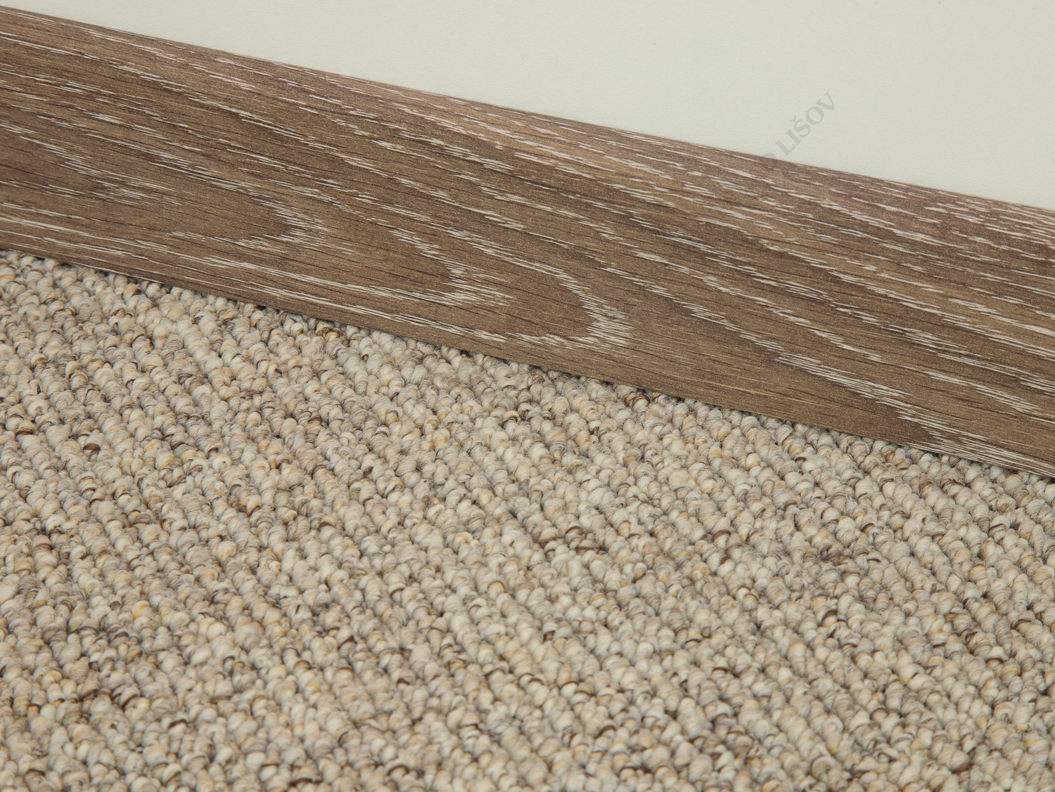 Berry HDF60 PL268 soklová lišta