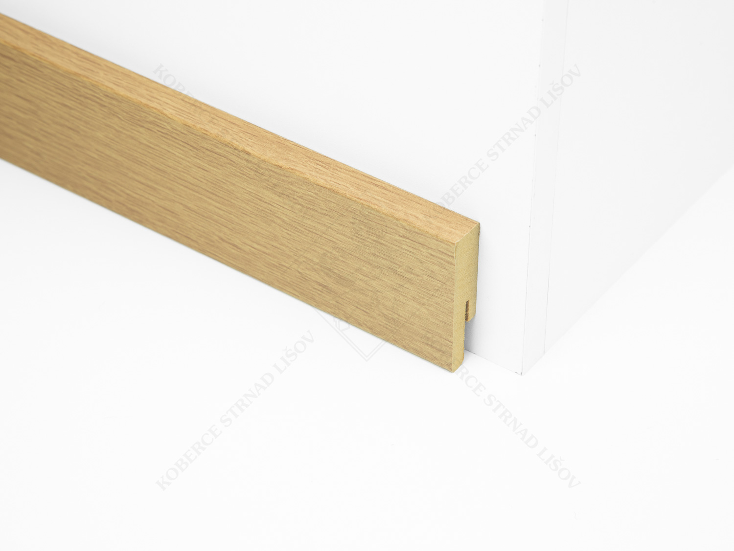 SL18 dub 1517508/D026 Parador obvodová MDF lišta