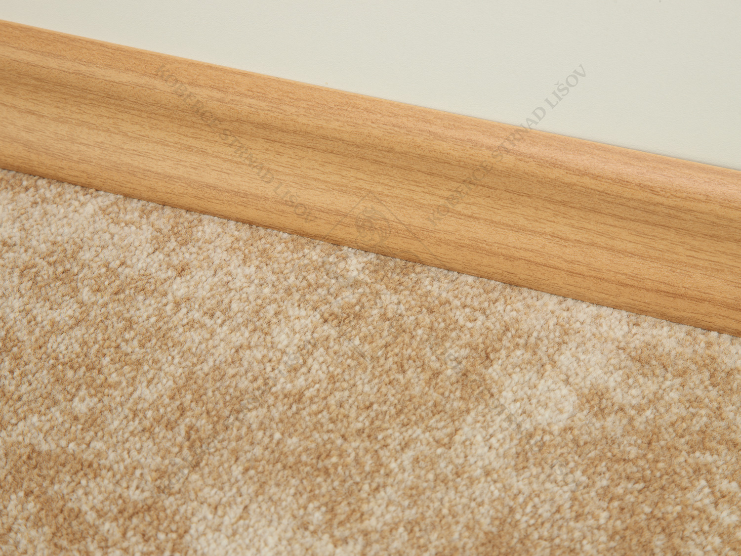 USL 50 - W064 Ořech Country