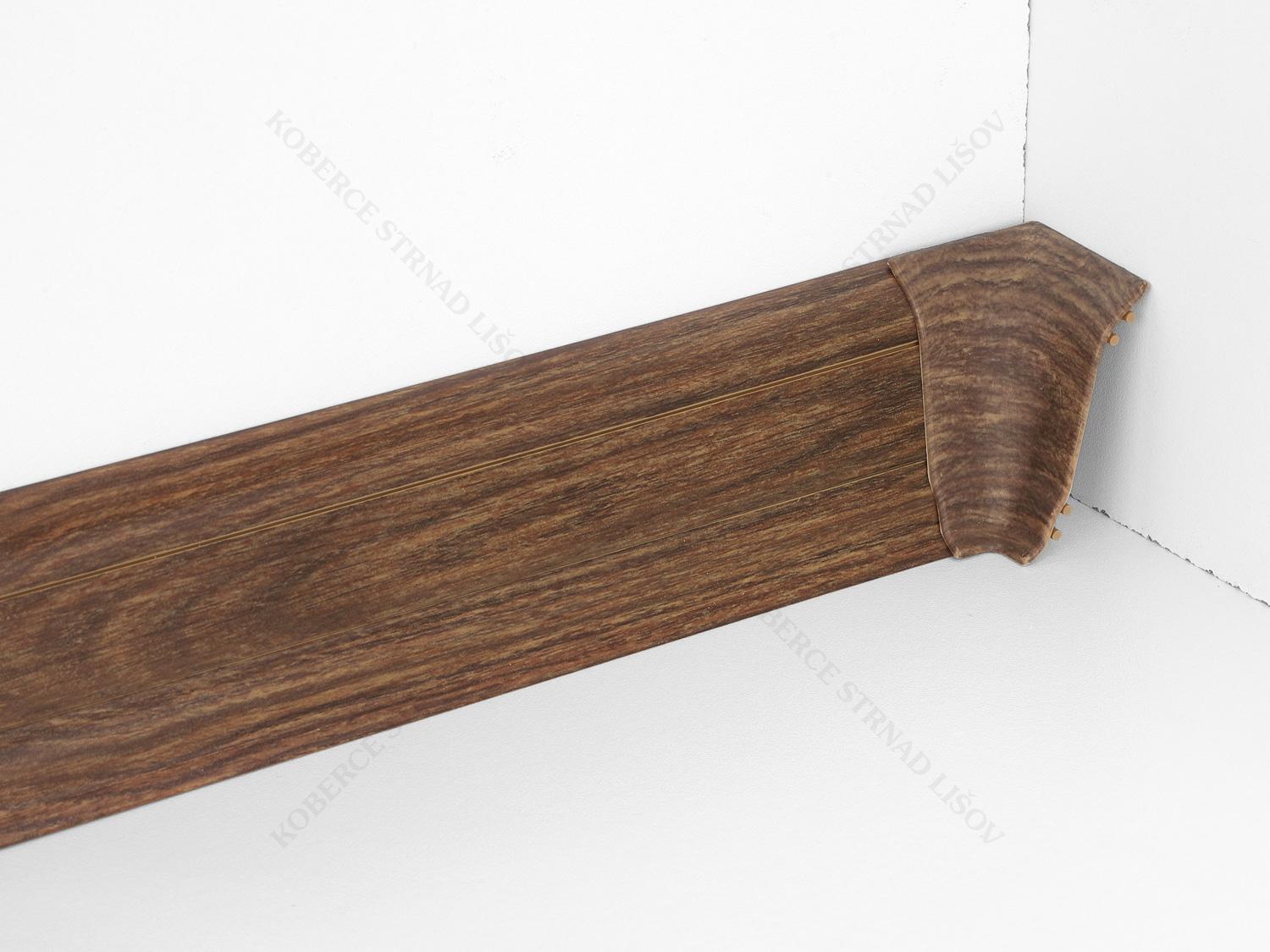 SLK 50 - W645 ořech