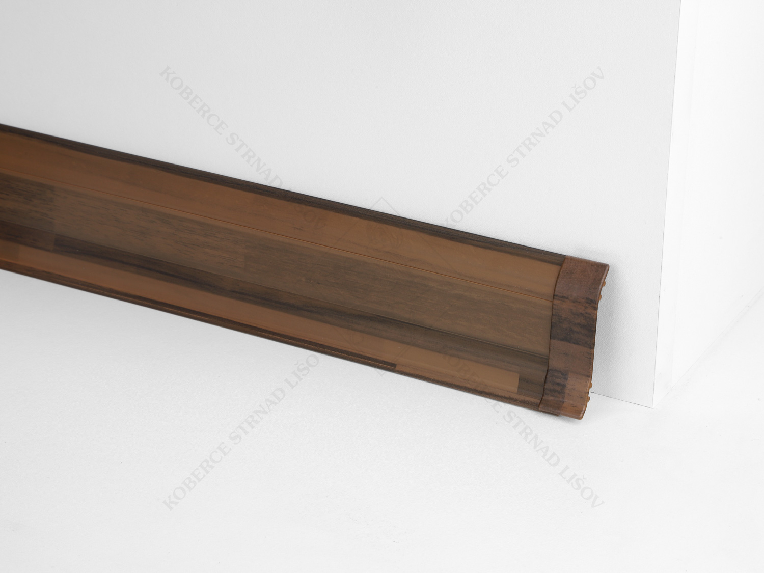 SLK 50 - W213 ořech Valencia