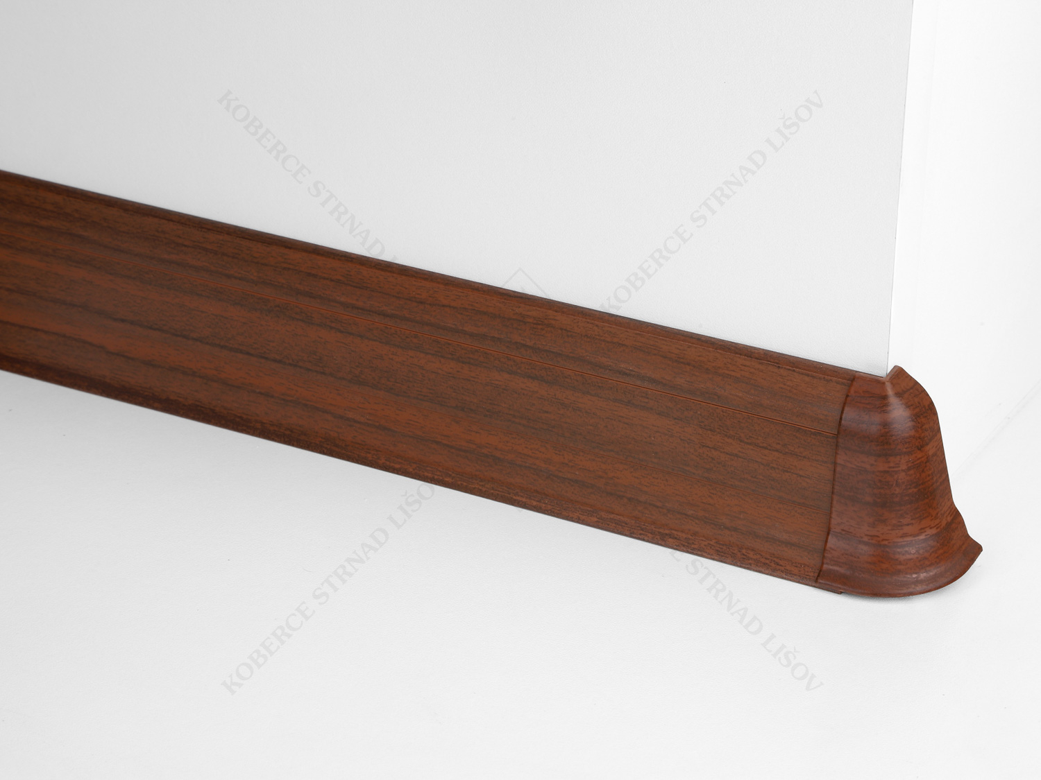 SLK 50 - W139 ořech