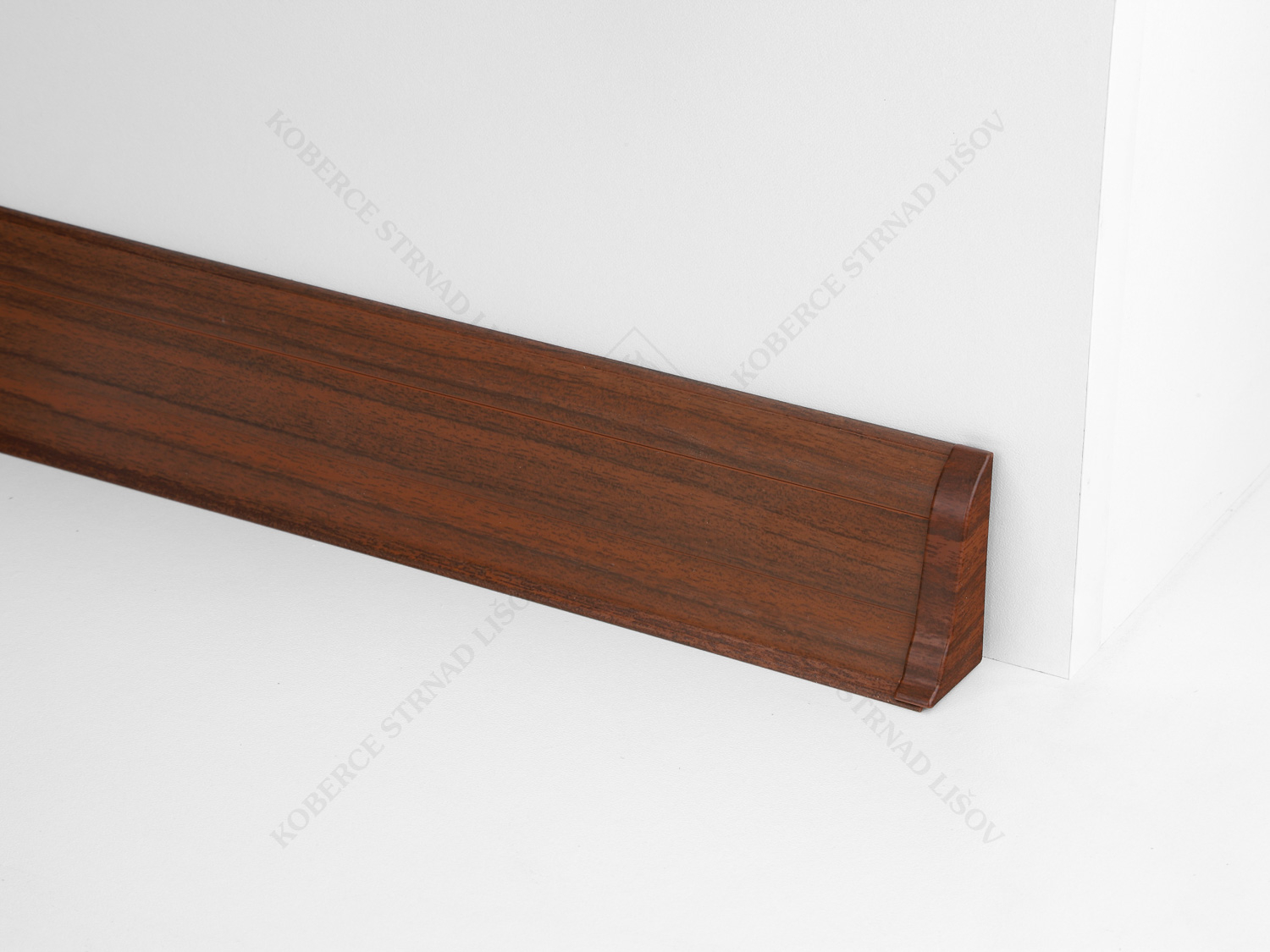 SLK 50 - W139 ořech